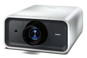  Sanyo PLC-XP100L ( )